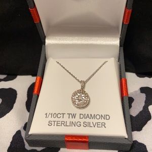 Diamond pendant in sterling silver